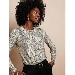 Banana Republic 100% Cotton Animal Print Sweater‎ - Size M